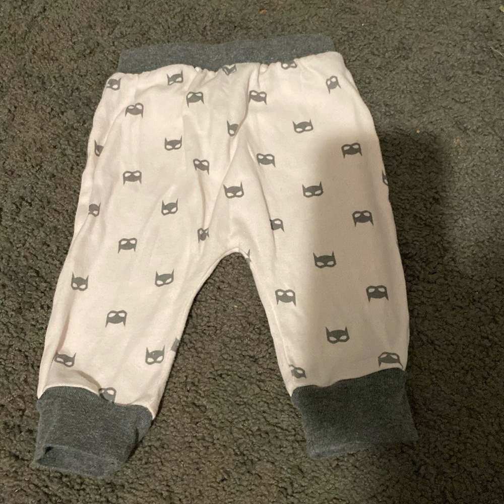 ♦️5 for $15♦️ grey and pink baby girl Batman pants